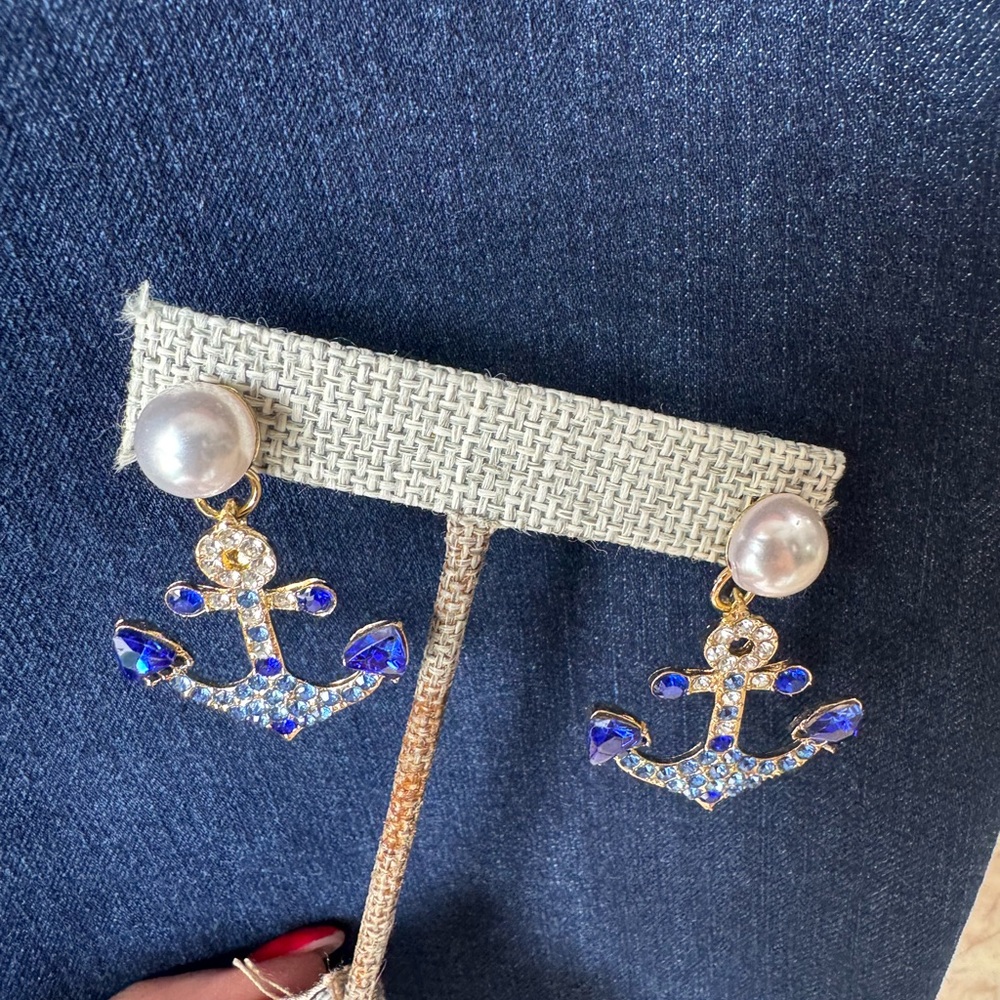 Gold and Swarovski blue stones Anchor Earrings with Pearl Accents